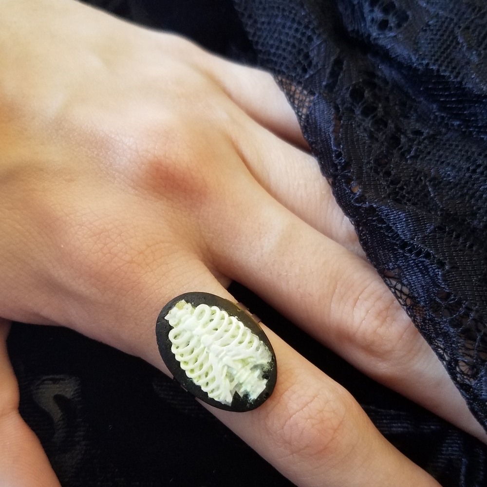 GLOW Ribcage Ring - Picture 9 of 14